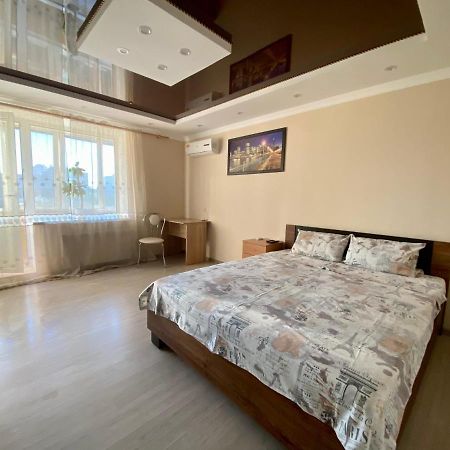 Apartment On Khreshchatyk 200 Center Черкассы Экстерьер фото